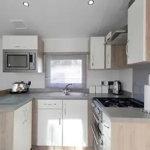 Holiday home - Seton Sands - Rio Caravan - Pet Friendly, Edinburgh
