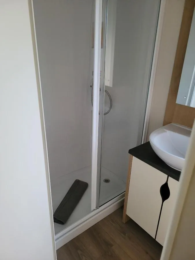Cozy Caravan Near Edinburg 0*,  Storbritannien